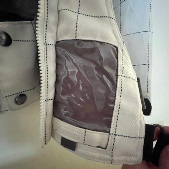 White windowpane Burton snowboarding jacket - Picture 2 of 8